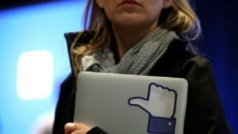 مهلة ثلاثة أشهر لفيسبوك لوقف تتبع مستخدمين في فرنسا مهلة ثلاثة أشهر لفيسبوك لوقف تتبع مستخدمين في فرنسا