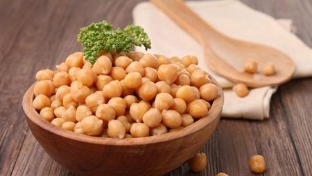 للحمص فوائد عديدة.. تعرفي على أفضل طرق تناوله للحمص فوائد عديدة.. تعرفي على أفضل طرق تناوله