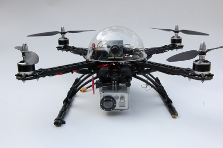 الإعلان عن طائرة من دون طيّار DJI Phantom 3 مع دعم تصوير فيديو بدقة 4K الإعلان عن طائرة من دون طيّار DJI Phantom 3 مع دعم تصوير فيديو بدقة 4K